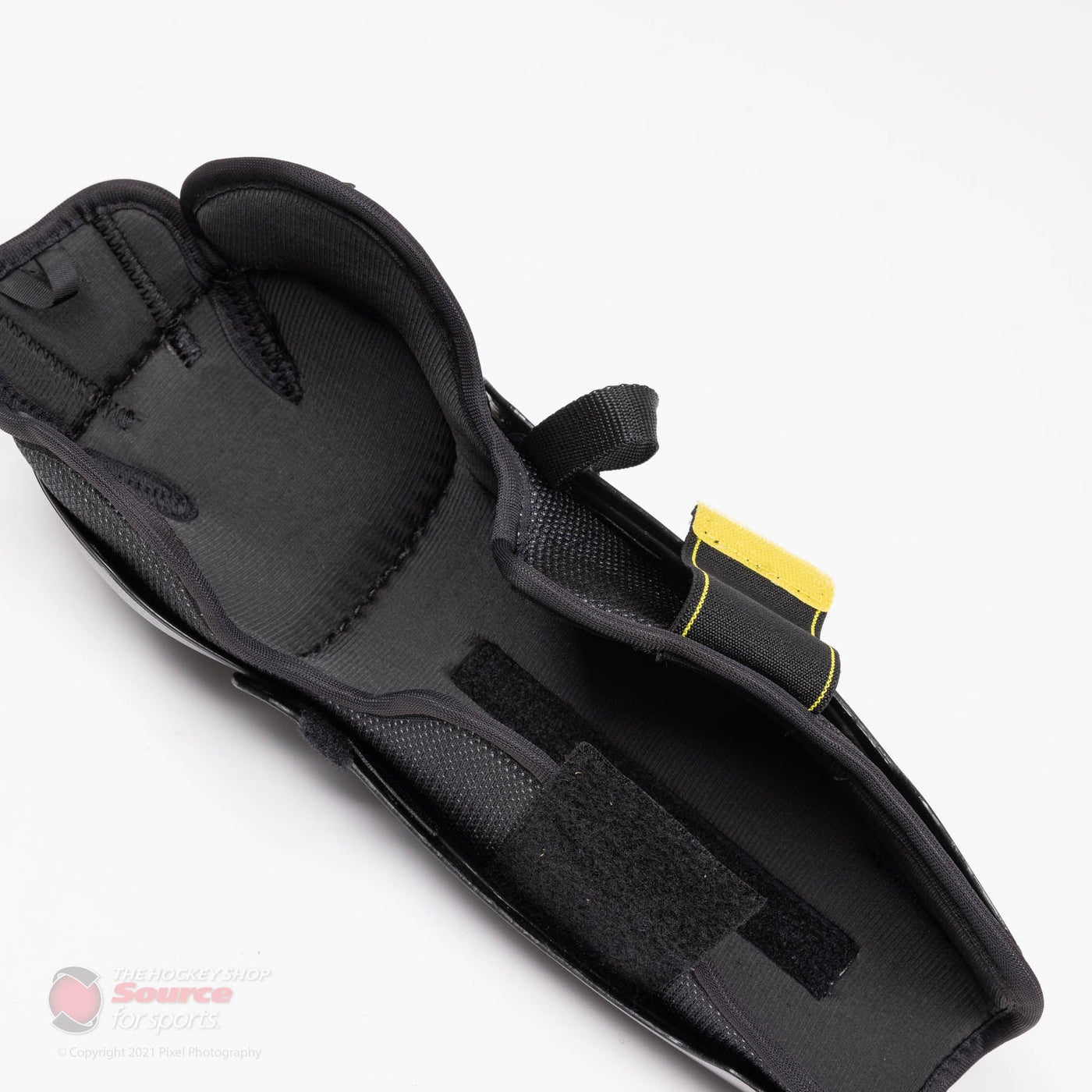 CCM Tacks 9550 Junior Hockey Shin Guards
