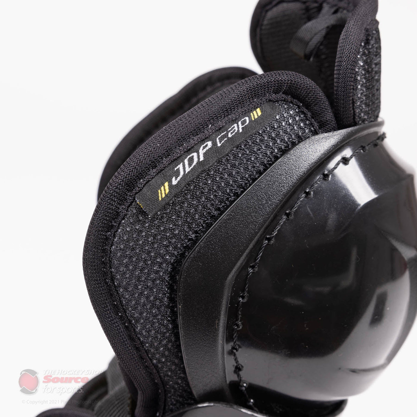CCM Tacks 9550 Junior Hockey Shin Guards