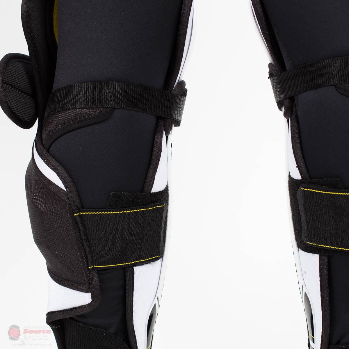CCM Tacks Vector Plus Senior Hockey Shin Guards