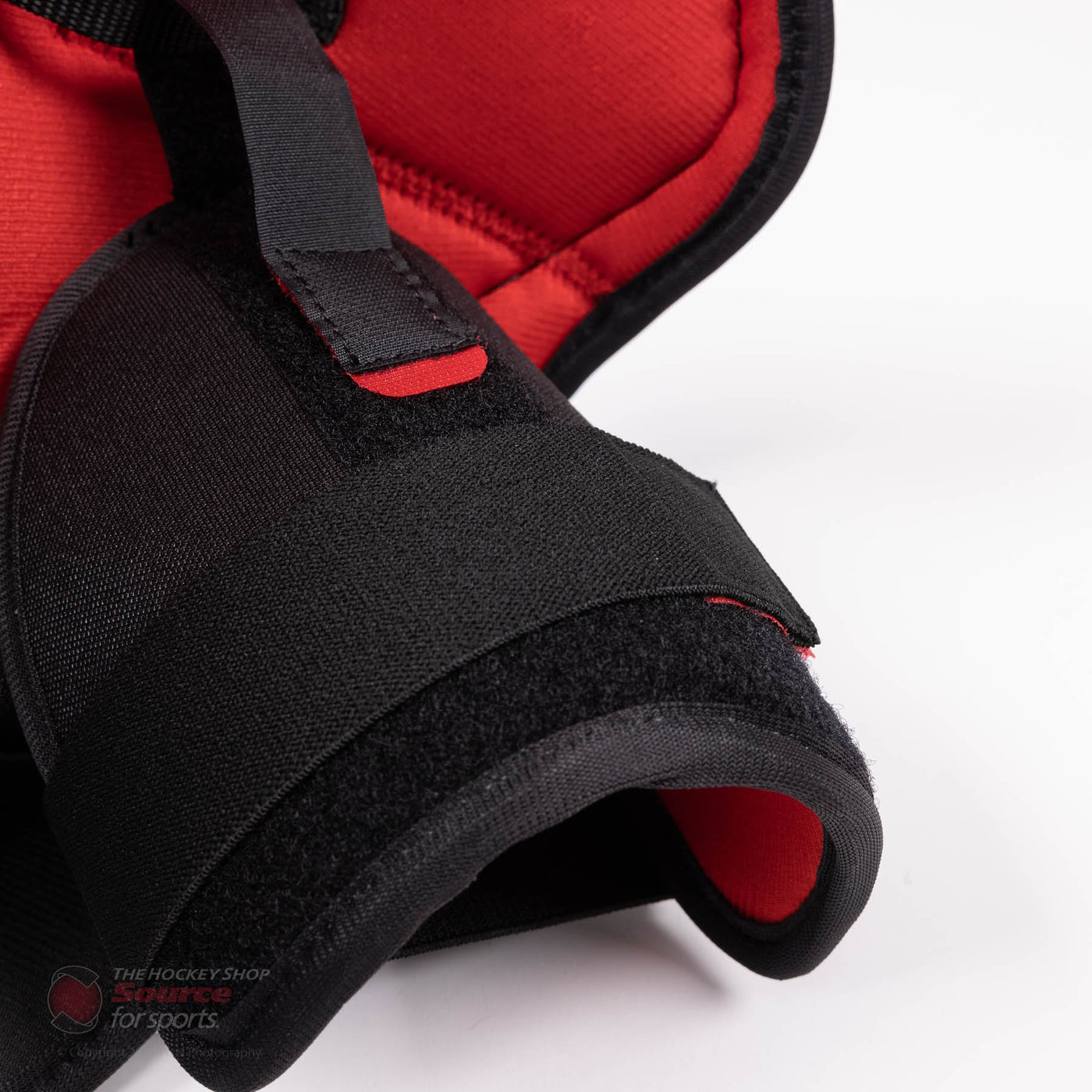 CCM Jetspeed FT475 Senior Hockey Shoulder Pads