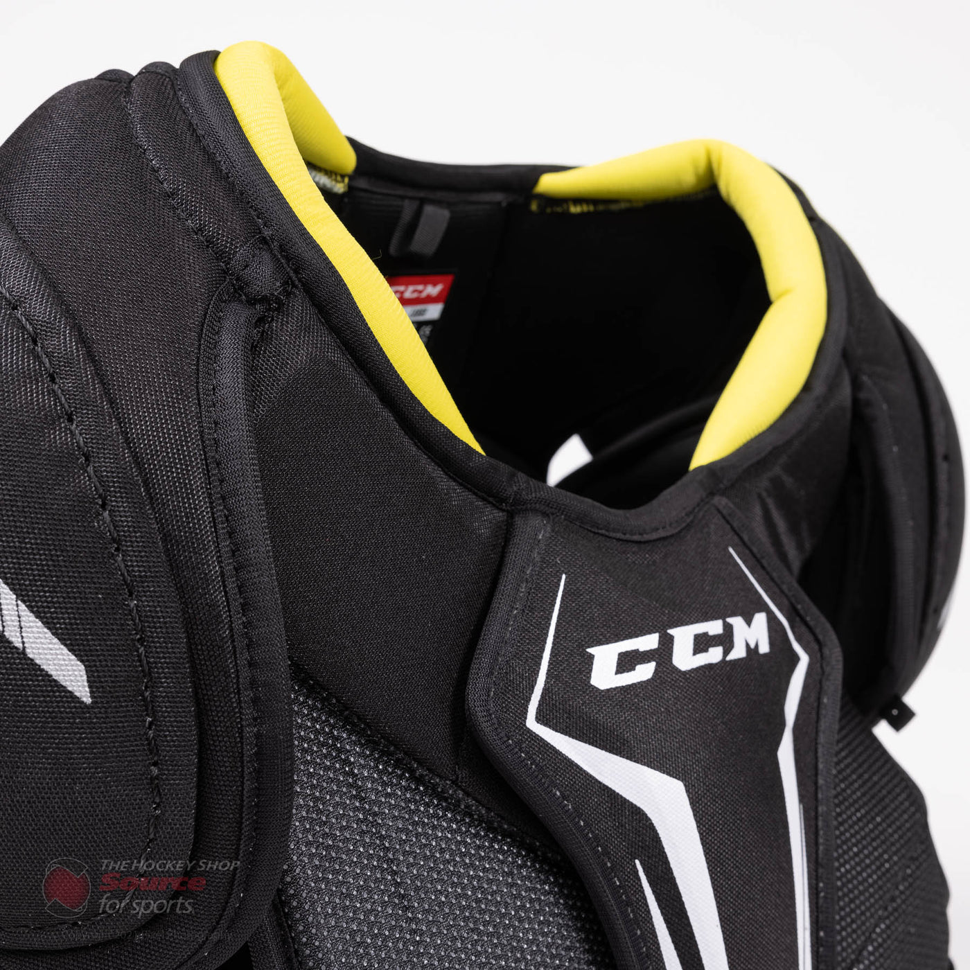 CCM Tacks 9550 Senior Hockey Shoulder Pads