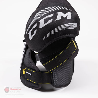 CCM Tacks 9550 Senior Hockey Shoulder Pads