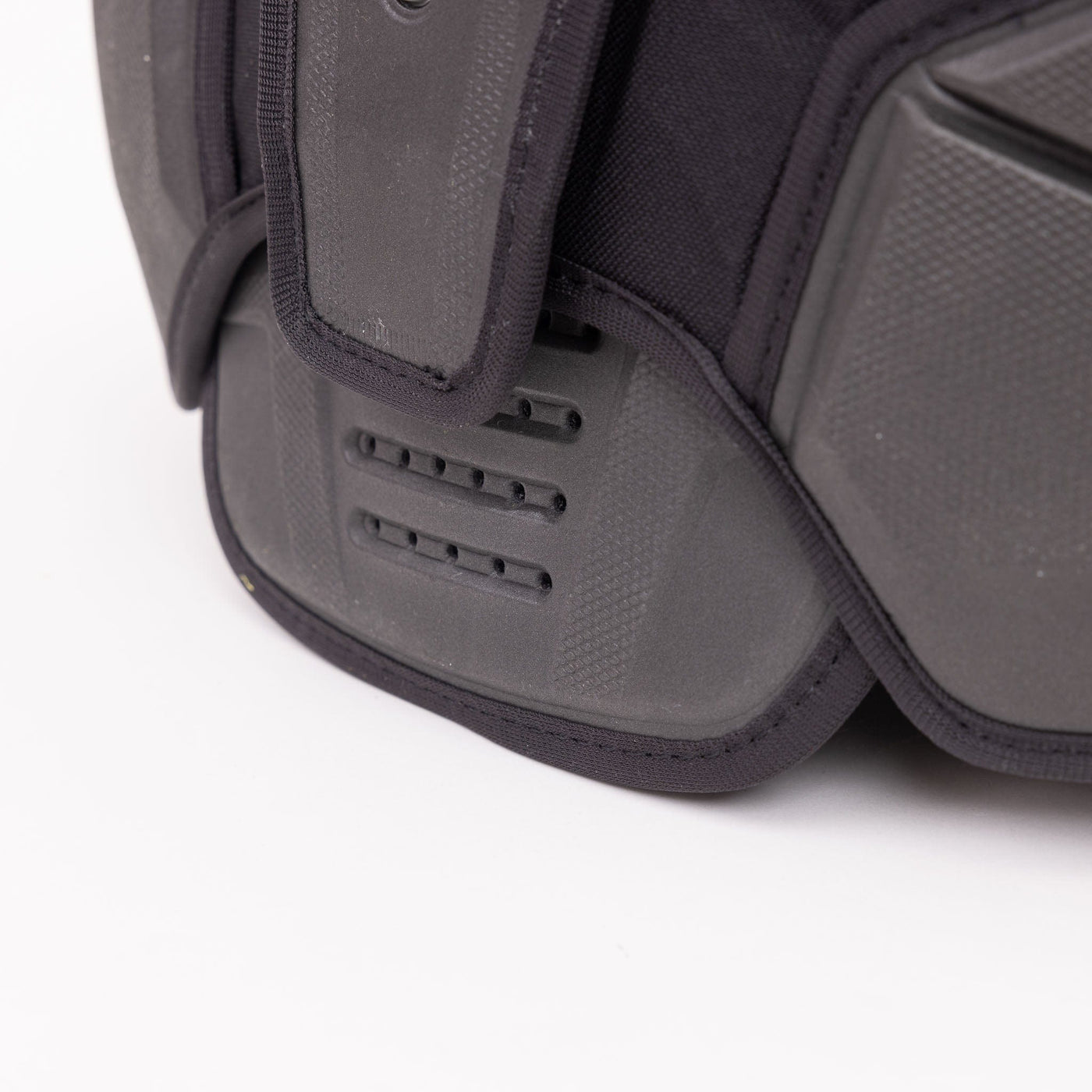 CCM Tacks AS-V Junior Hockey Shoulder Pads