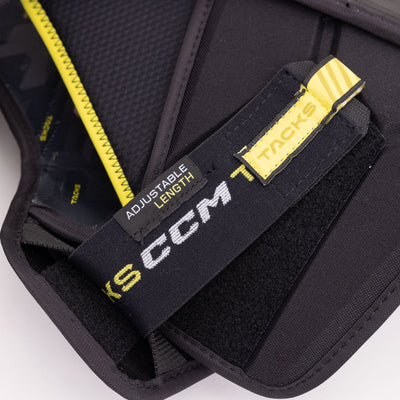 CCM Tacks AS-V Senior Hockey Shoulder Pads