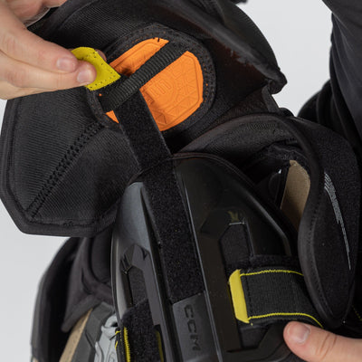 CCM Tacks AS-V Senior Hockey Shoulder Pads - The Hockey Shop Source For Sports