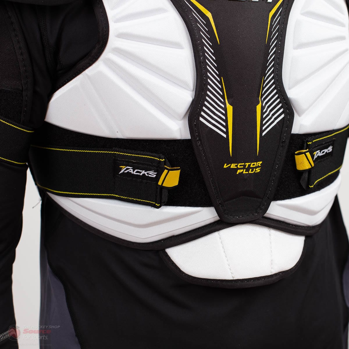 CCM Tacks Vector Plus Senior Hockey Shoulder Pads
