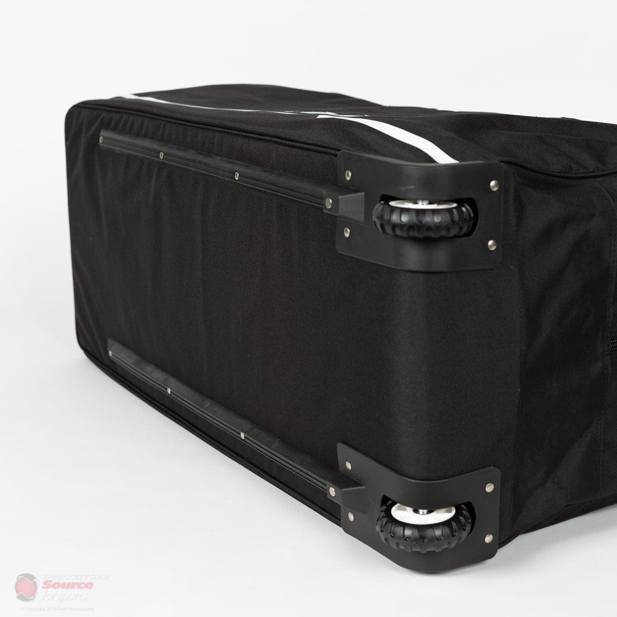 CCM 320 Core Junior Wheel Hockey Bag