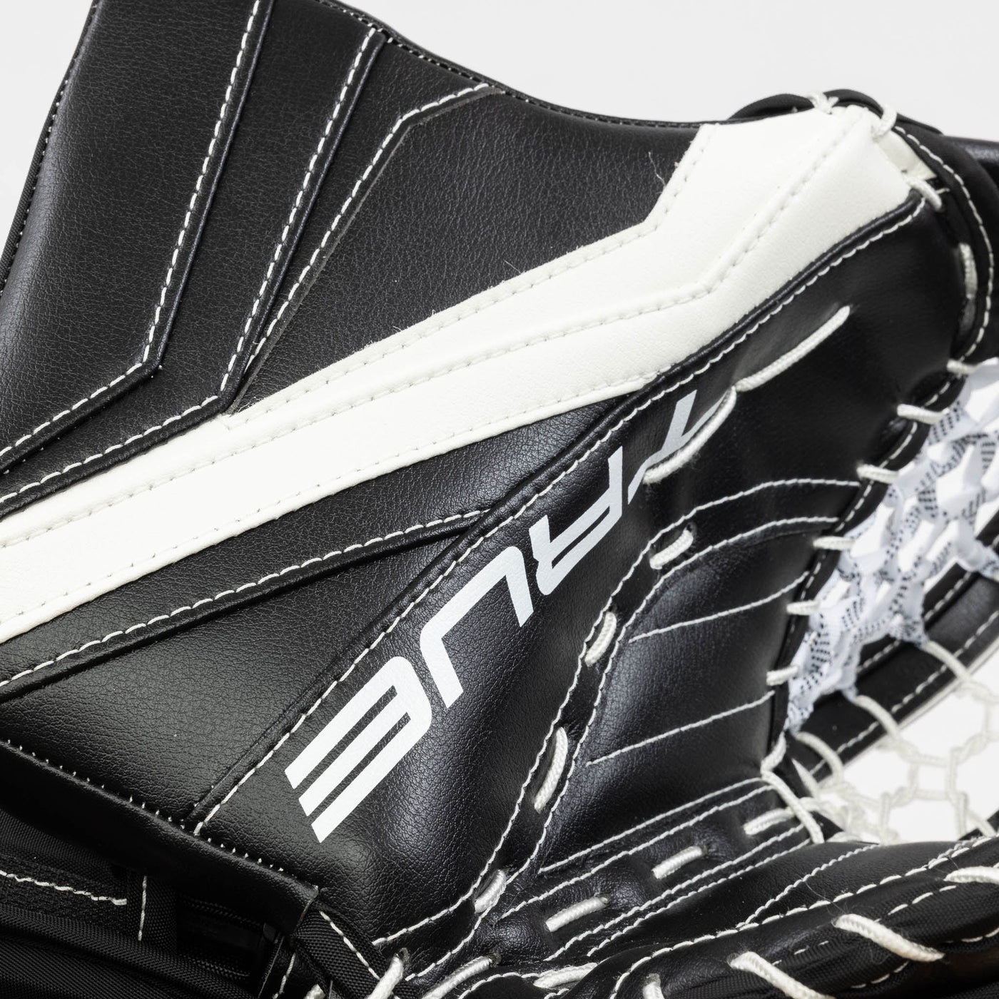 TRUE L12.2 Senior Goalie Catcher - Domestic (600 Degree) - The Hockey Shop Source For Sports