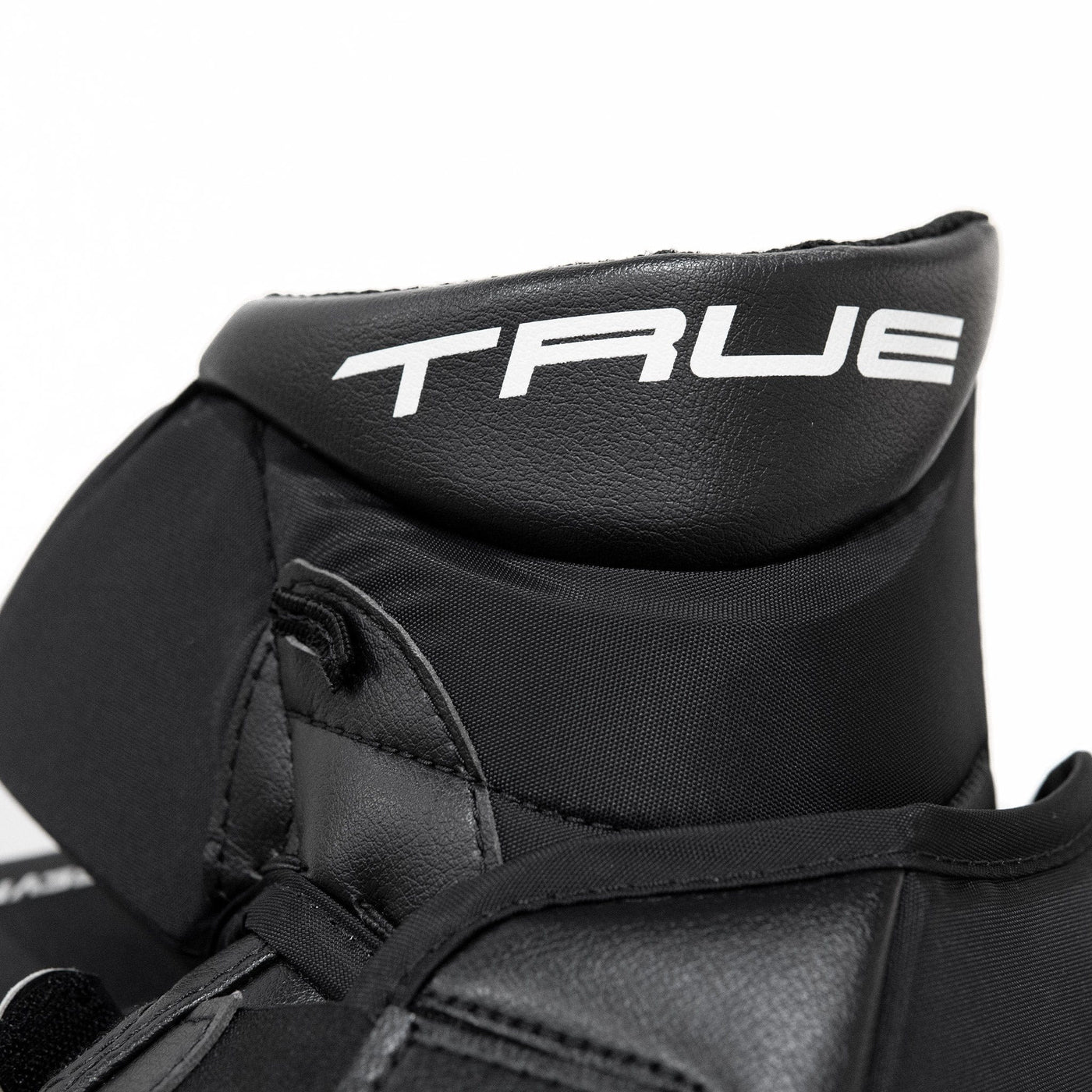 TRUE L20.2 Senior Goalie Catcher - Stock - The Hockey Shop Source For Sports