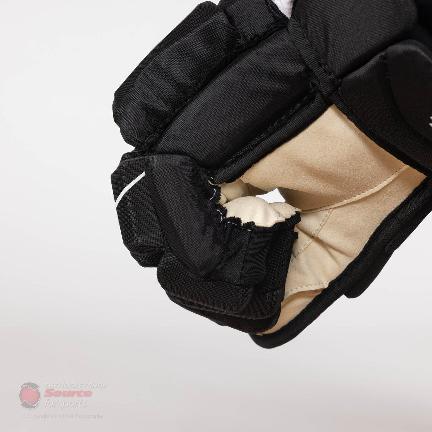 TRUE Catalyst M16 Senior Hockey Gloves