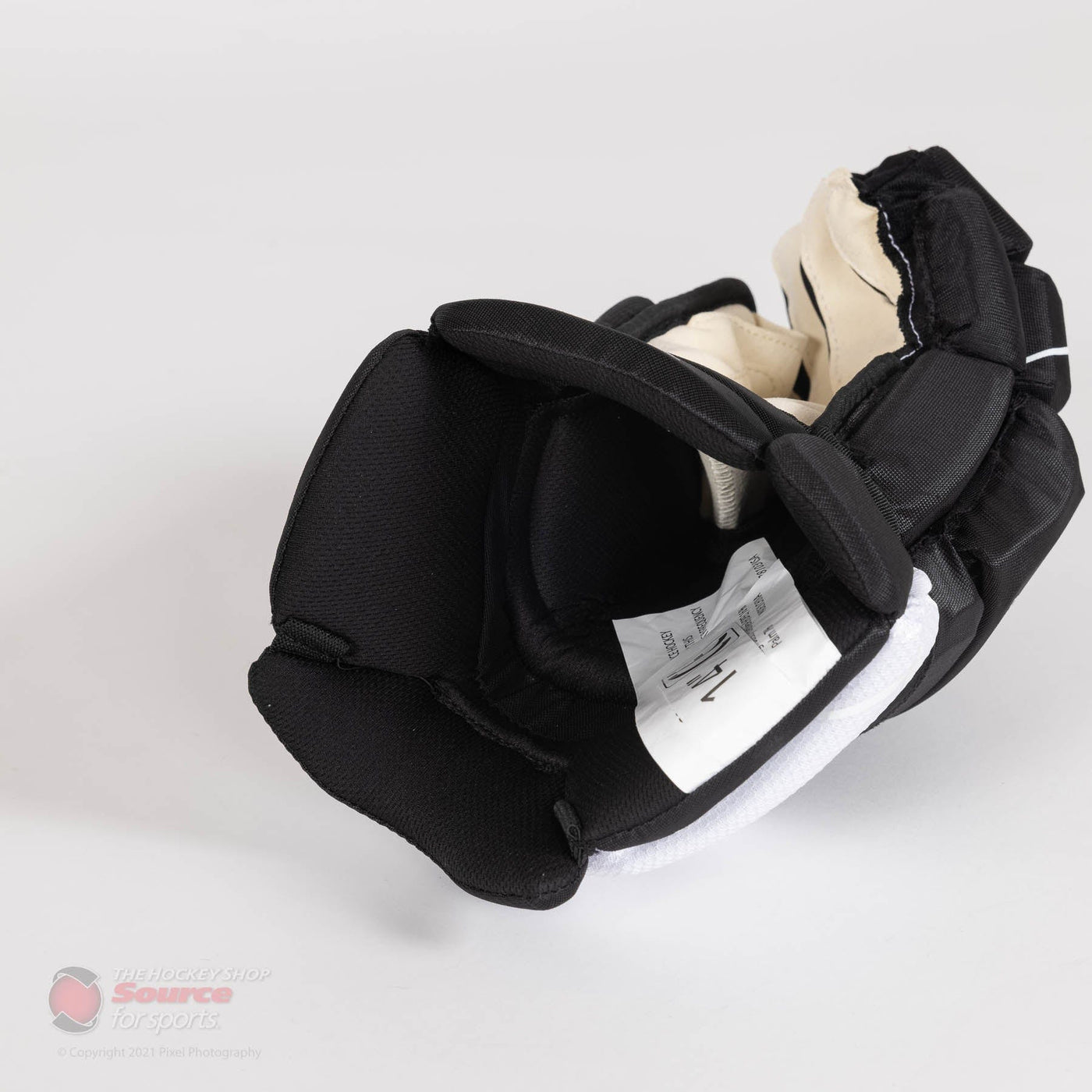 TRUE Catalyst M16 Senior Hockey Gloves