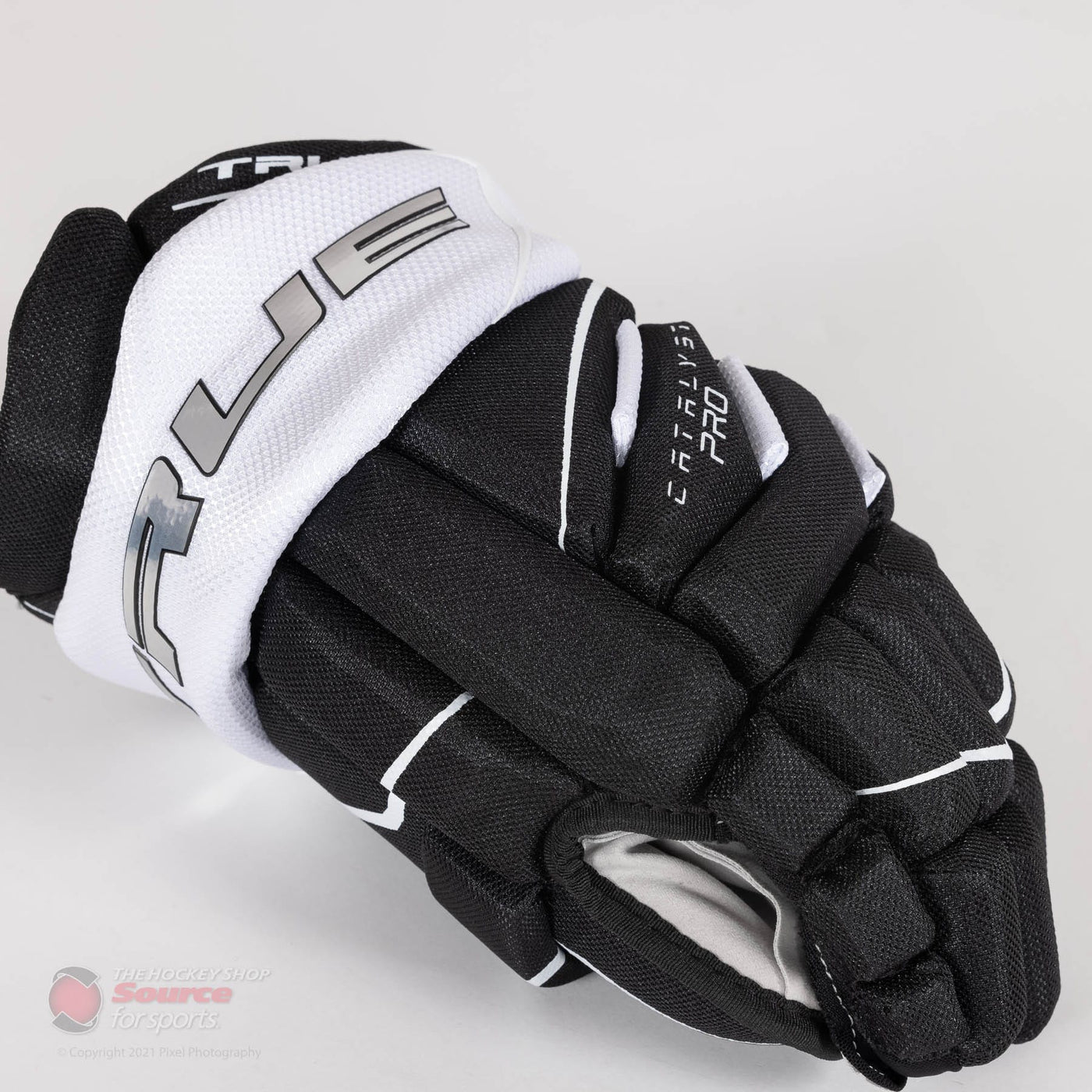 TRUE Catalyst Pro Junior Hockey Gloves