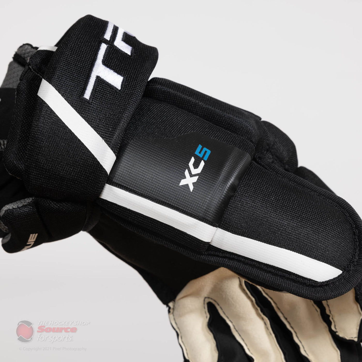 TRUE XC5 Junior Hockey Gloves