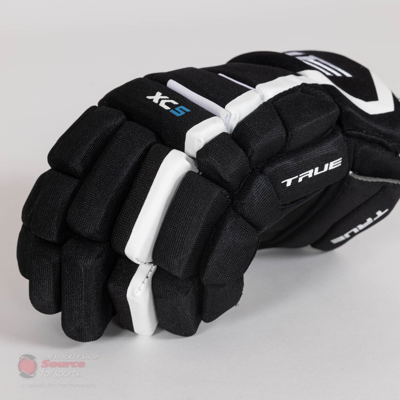 TRUE XC5 Junior Hockey Gloves