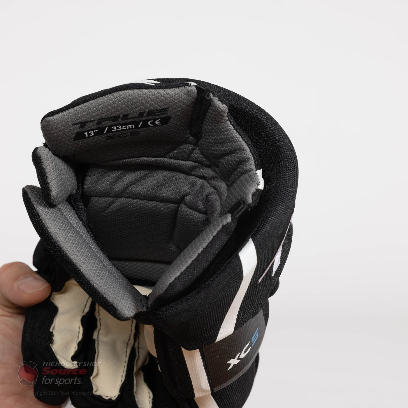 TRUE XC5 Junior Hockey Gloves