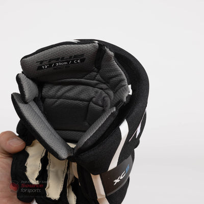 TRUE XC5 Junior Hockey Gloves
