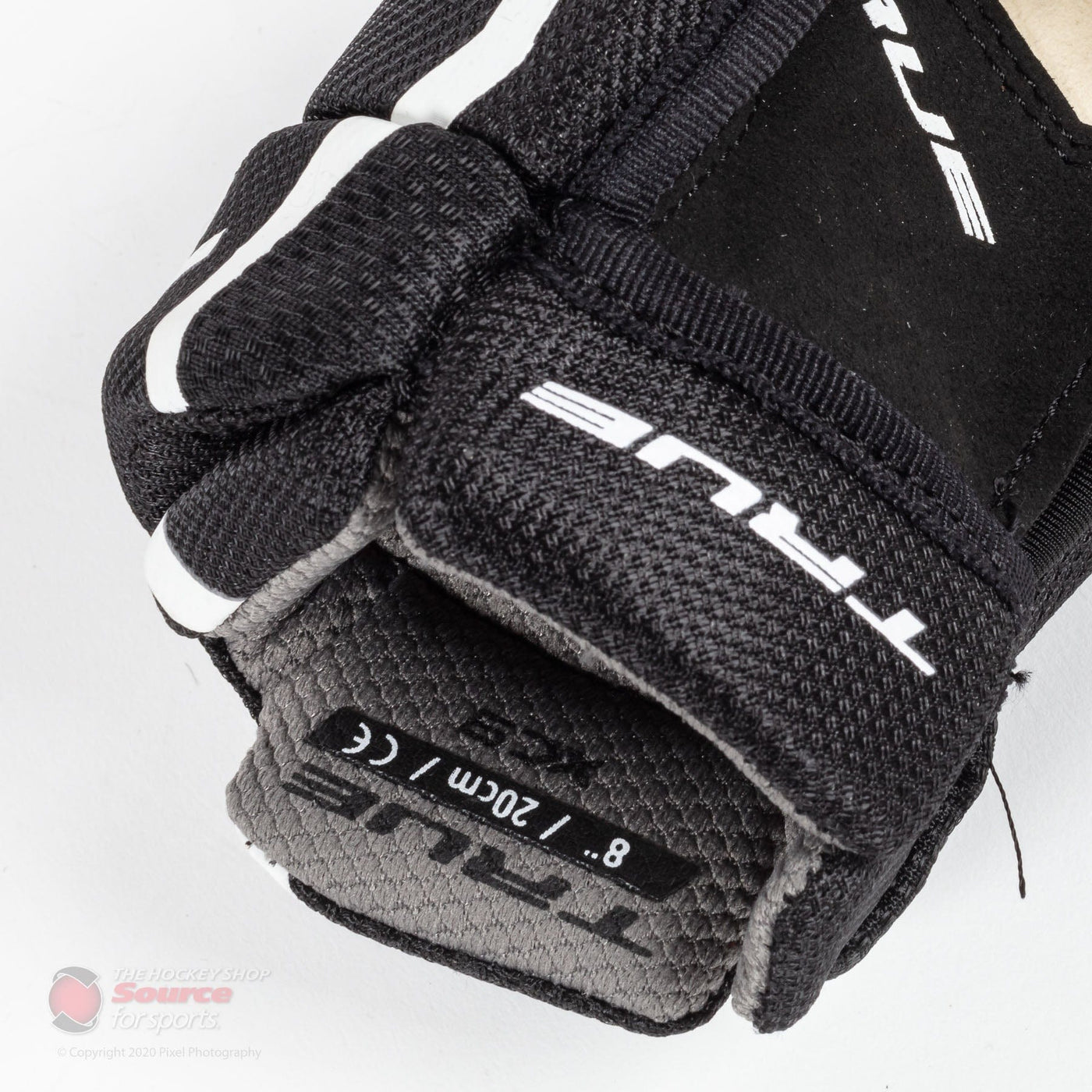 TRUE XC9 Pro Youth Hockey Gloves