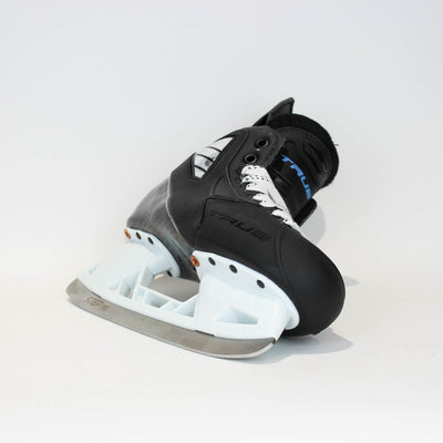 TRUE Player Junior Hockey Skates - Pro Stock - VH Holder - Felt Liner - Size 5