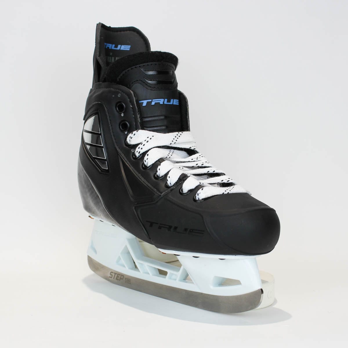 TRUE Player Junior Hockey Skates - Pro Stock - VH Holder - Felt Liner - Size 5