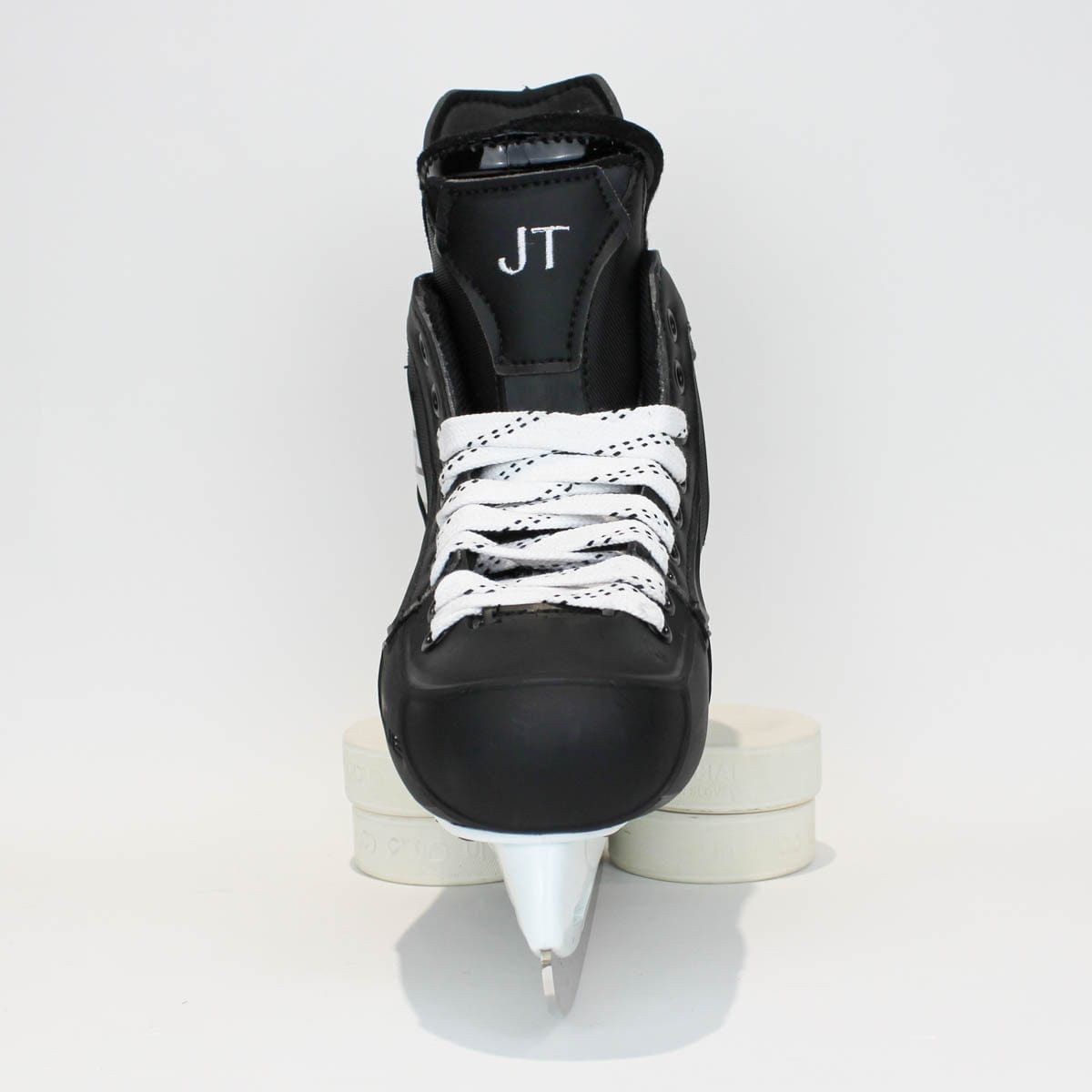 TRUE Player Junior Hockey Skates - Pro Stock - VH Holder - "JT" - Size 5