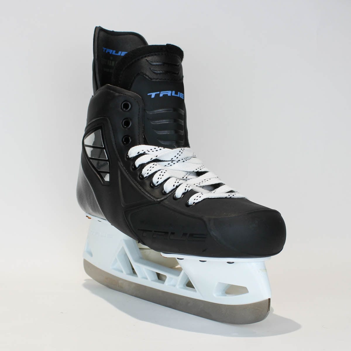 TRUE Player Senior Hockey Skates - Pro Stock - VH Holder - Size 9