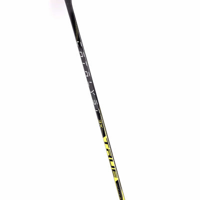 TRUE Catalyst 3X Junior Hockey Stick - 20 Flex
