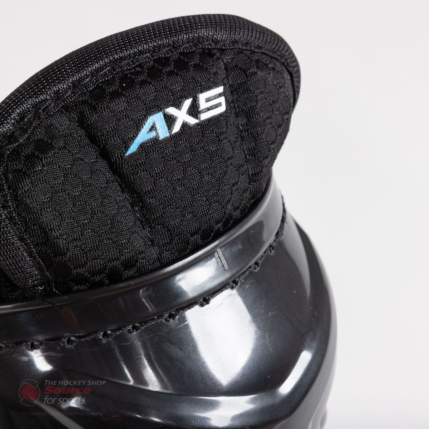 TRUE AX5 Junior Hockey Shin Guards