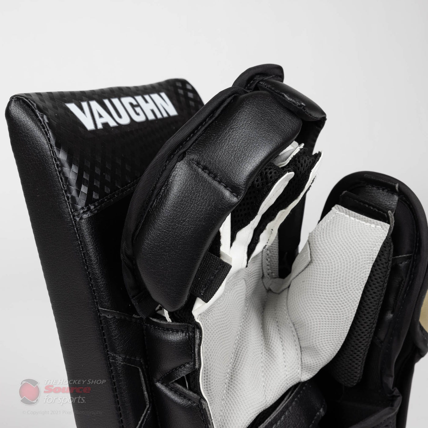 Vaughn Velocity V9 Pro Carbon Senior Goalie Blocker - Pulse Graphic