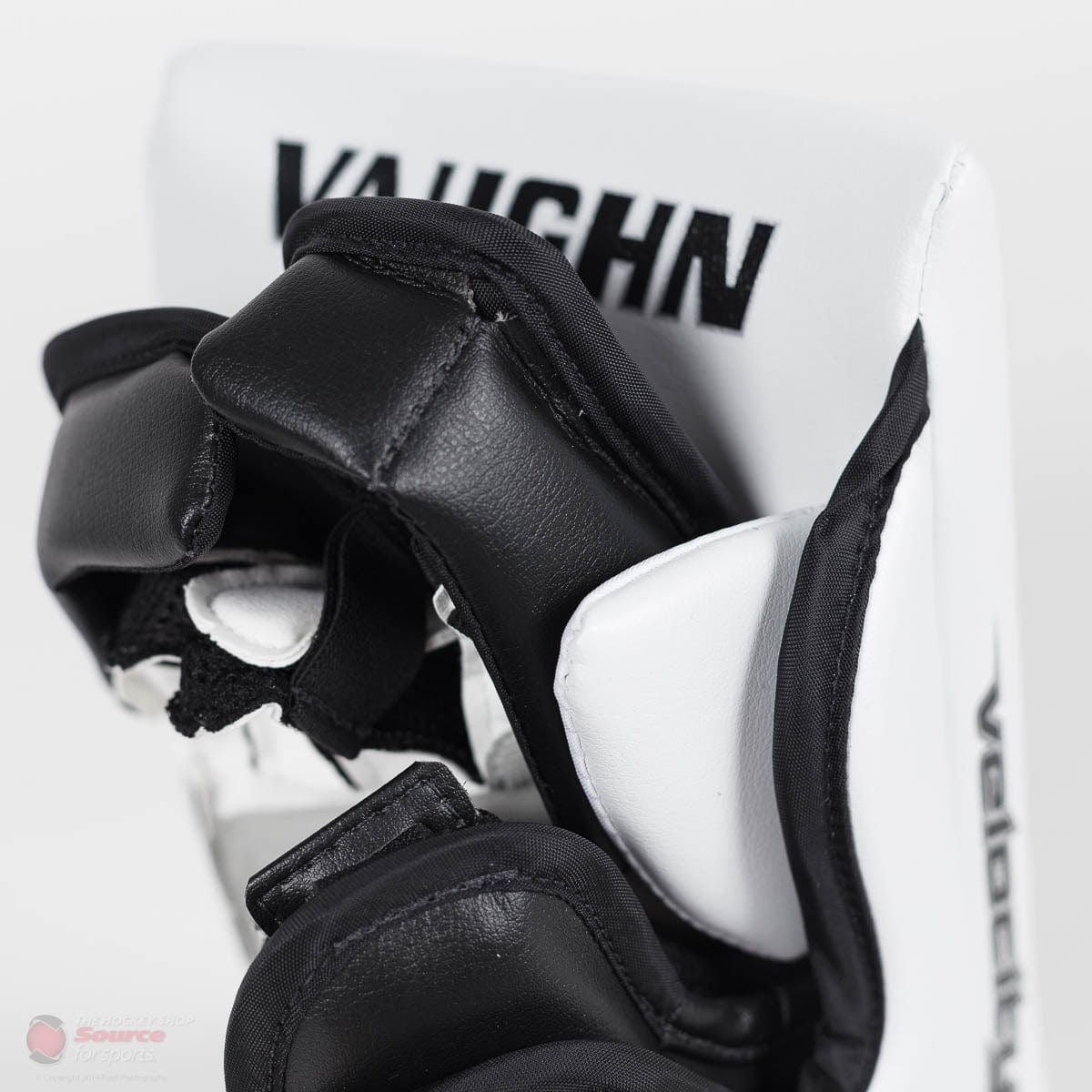 Vaughn Velocity VE8 Pro Carbon Senior Goalie Blocker