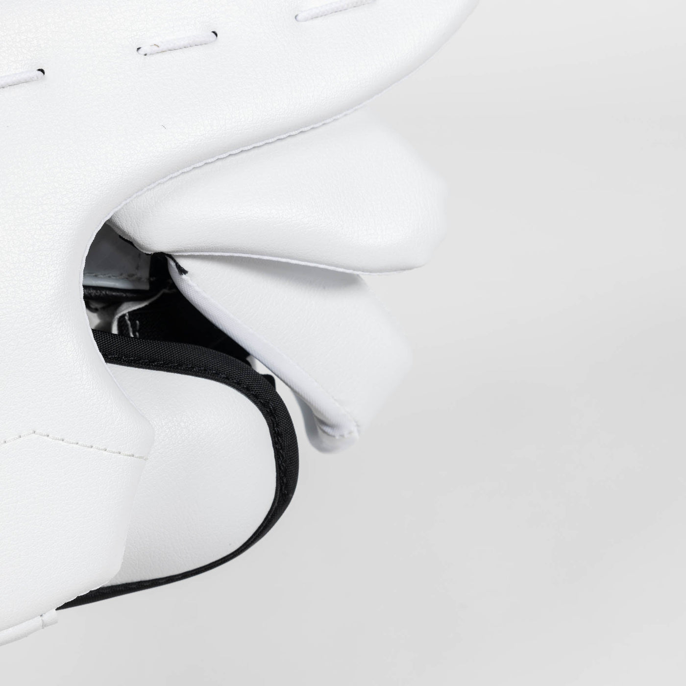 Vaughn Blockers Vaughn Ventus SLR3 Pro Senior Goalie Blocker - TheHockeyShop