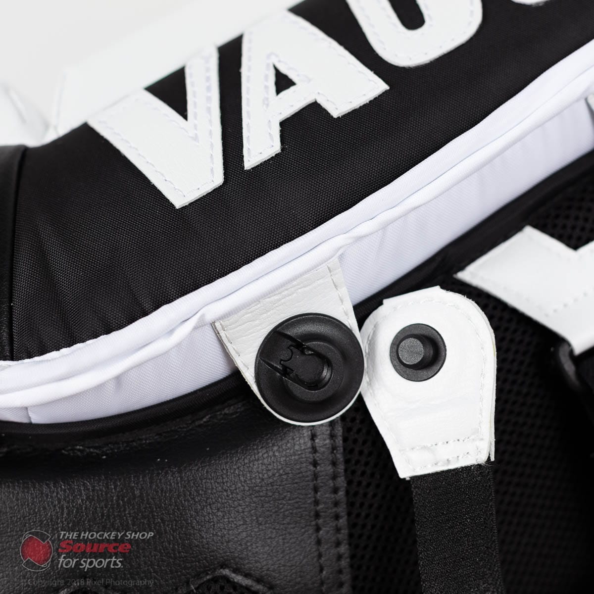 Vaughn Velocity VE8 Pro Senior Goalie Leg Pads