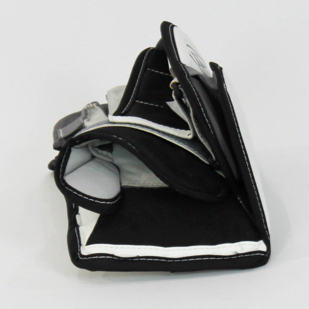 Warrior Ritual G3 Youth Goalie Blocker - Demo A