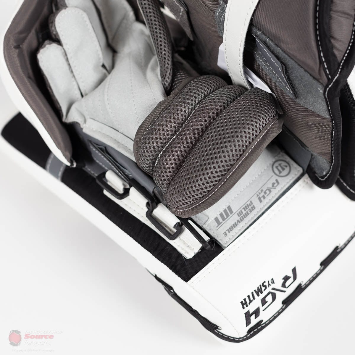 Warrior Ritual G4 Intermediate Goalie Blocker