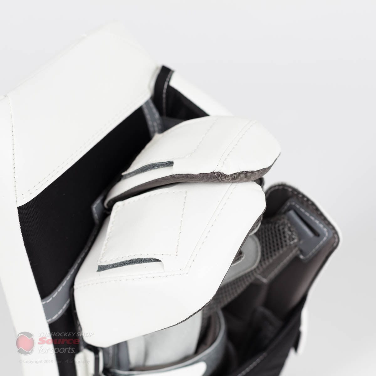 Warrior Ritual G4 Intermediate Goalie Blocker