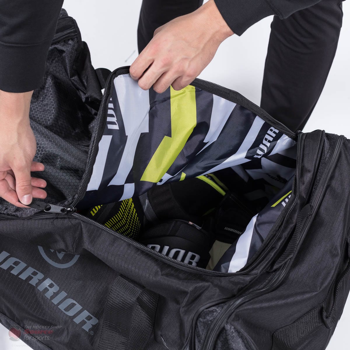 Warrior Q20 Senior Carry Hockey Bag