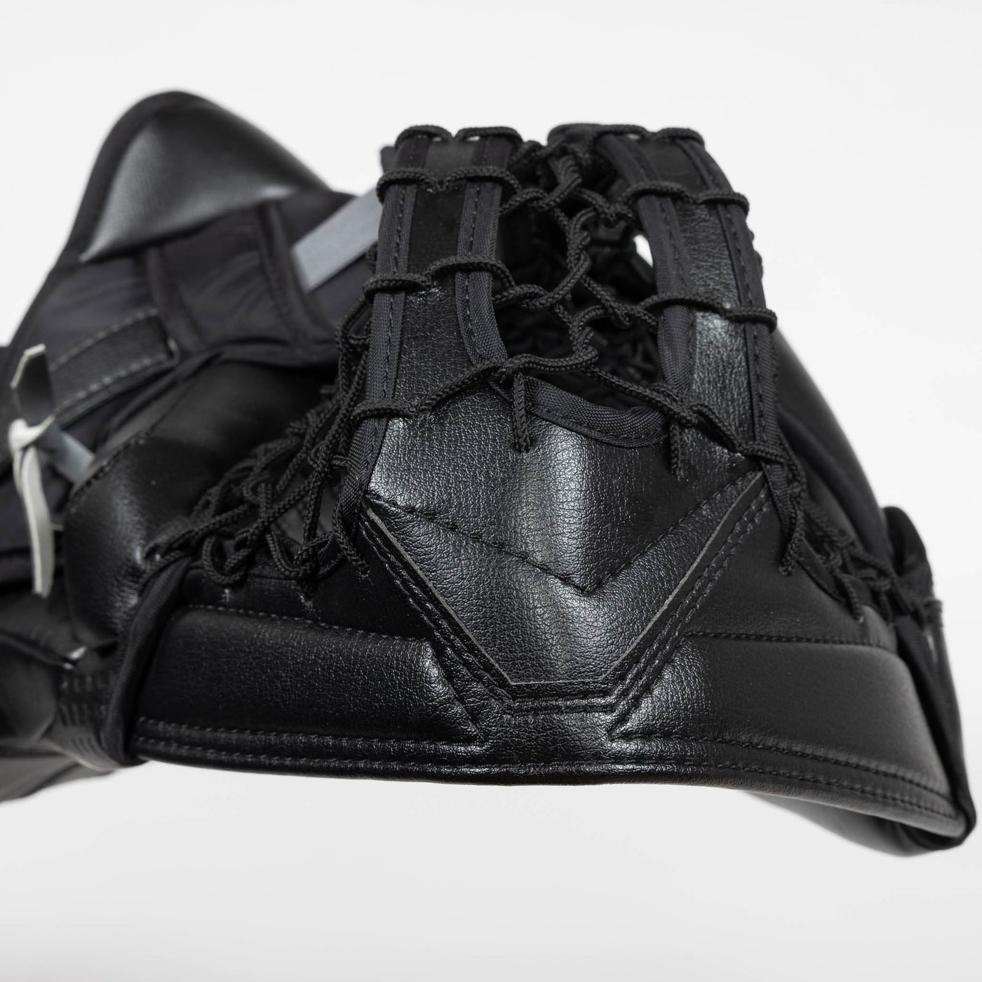 Warrior Ritual G6.1 Pro+ Senior Goalie Catcher - The Hockey Shop Source For Sports