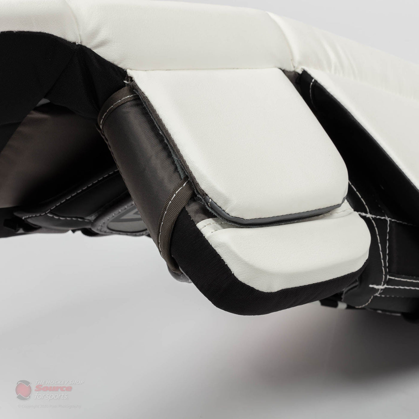 Warrior Ritual G5 Junior Goalie Leg Pads